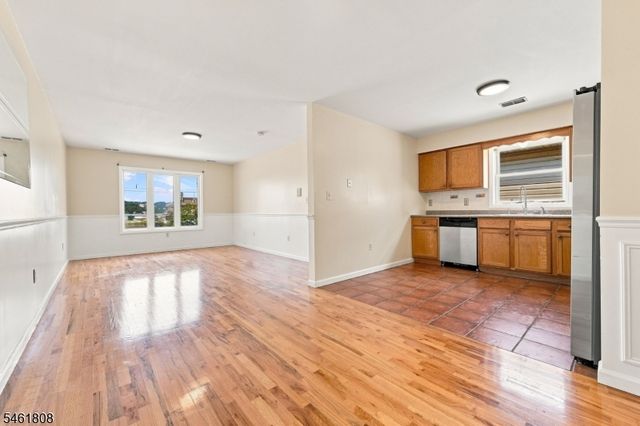 250 Passaic Ave, East Newark Boro, NJ 07029