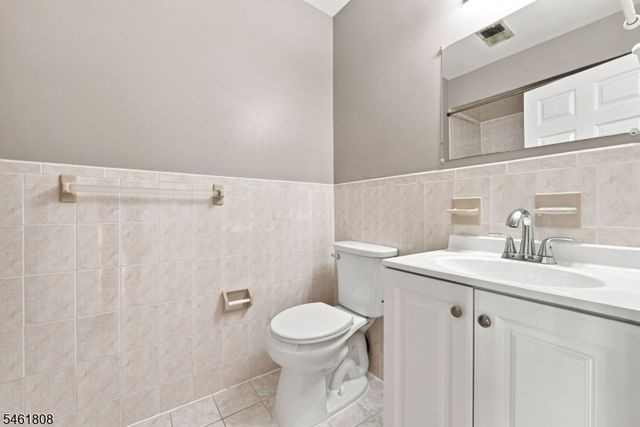 250 Passaic Ave, East Newark Boro, NJ 07029