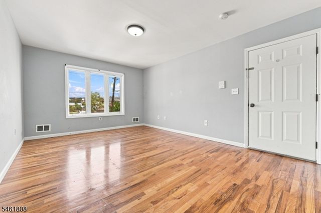 250 Passaic Ave, East Newark Boro, NJ 07029
