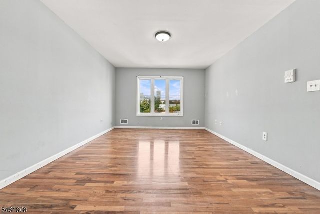 250 Passaic Ave, East Newark Boro, NJ 07029