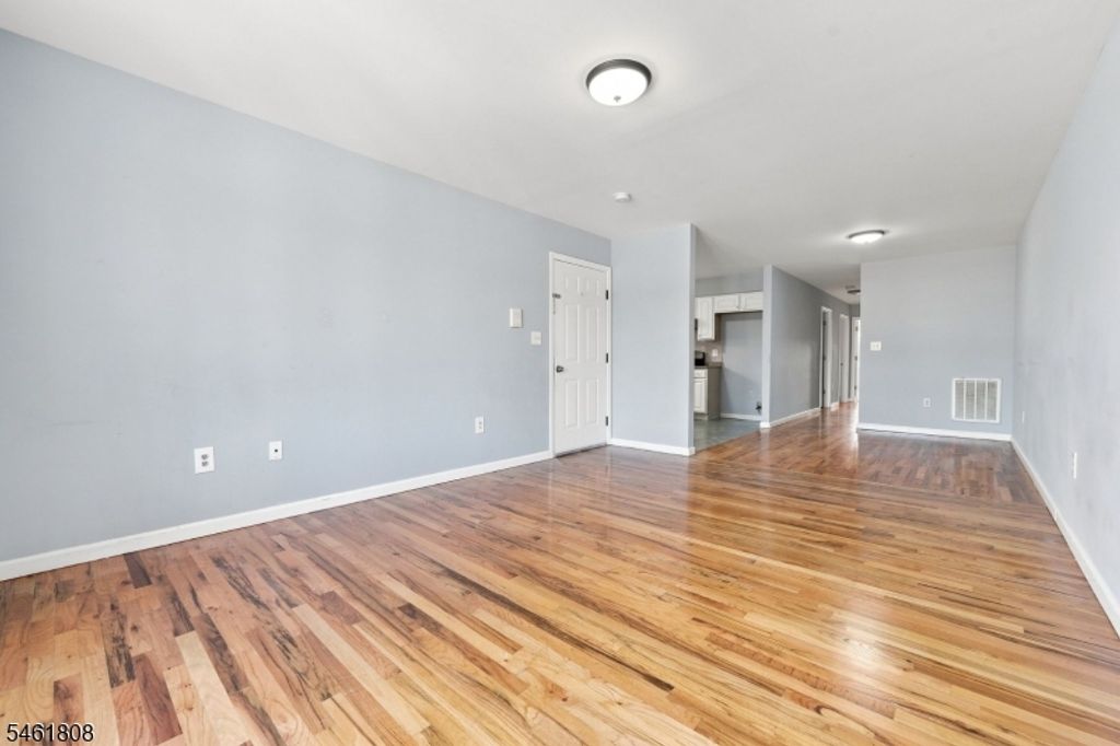 250 Passaic Ave, East Newark Boro, NJ 07029 — photo 4