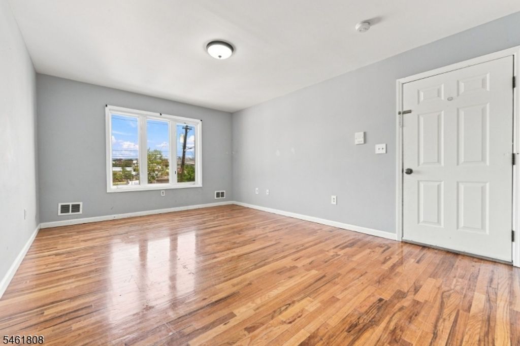 250 Passaic Ave, East Newark Boro, NJ 07029 — photo 5