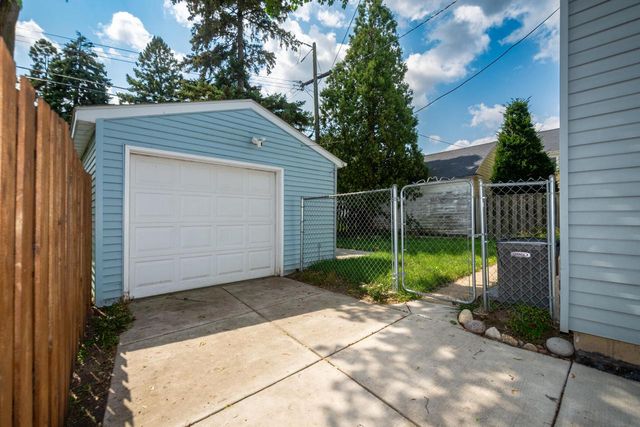 2111 74th STREET, Kenosha, WI 53143