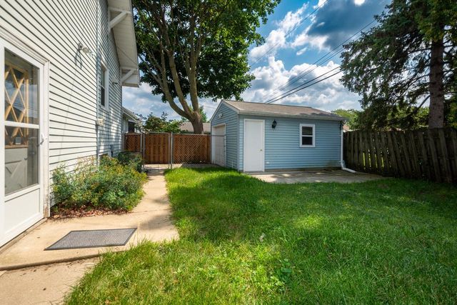 2111 74th STREET, Kenosha, WI 53143