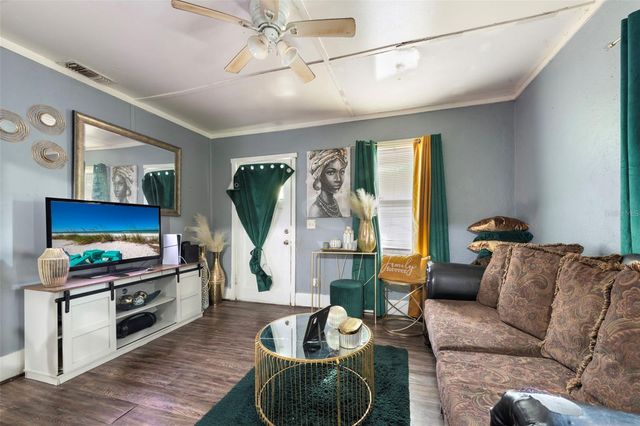 1535 PRESTON STREET S, St Petersburg, FL 33712