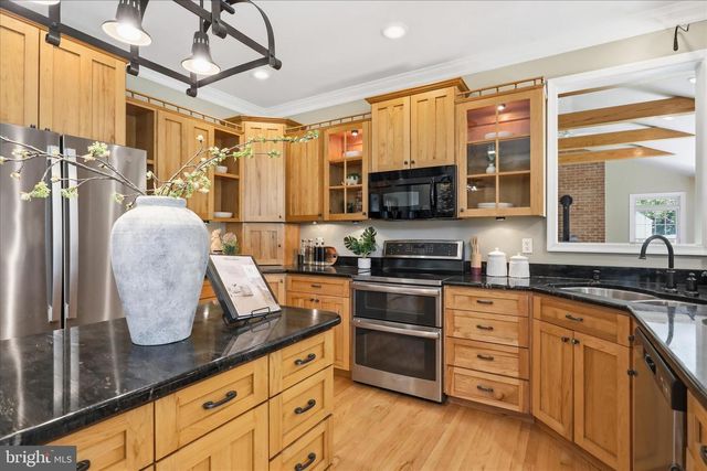 21615 RIDENOUR RD, Boonsboro, MD 21713