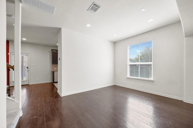 8601 Rock Pigeon DR, Austin, TX 78729