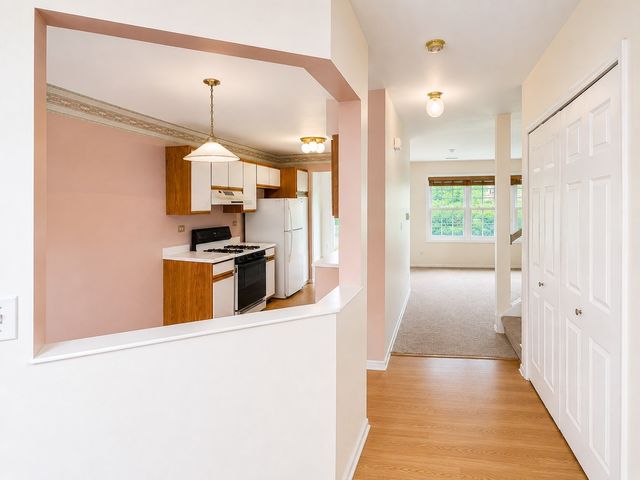 882 Nelli Court 109, Naperville, IL 60563