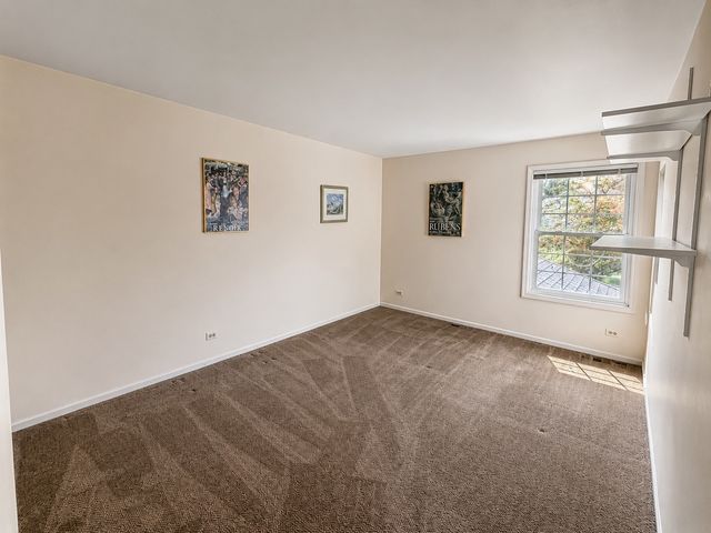 882 Nelli Court 109, Naperville, IL 60563