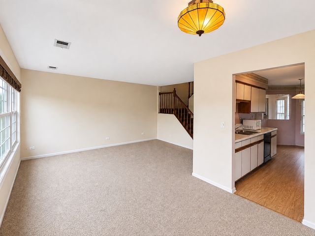 882 Nelli Court 109, Naperville, IL 60563