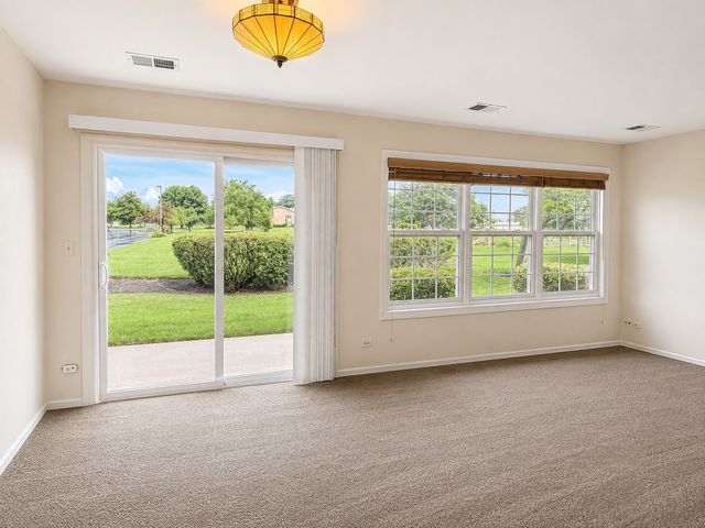 882 Nelli Court 109, Naperville, IL 60563