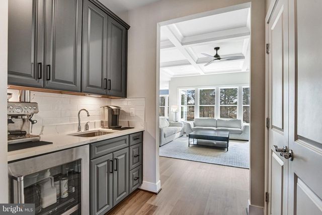 43199 DOGAN RIDGE PL, Centreville, VA 20120