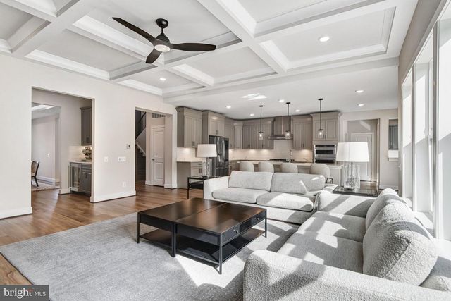 43199 DOGAN RIDGE PL, Centreville, VA 20120