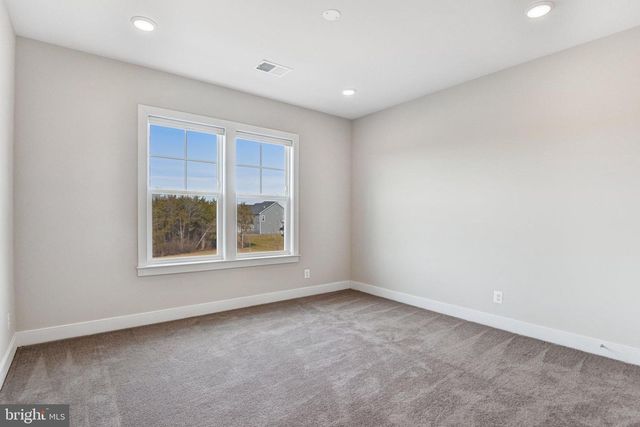 43199 DOGAN RIDGE PL, Centreville, VA 20120