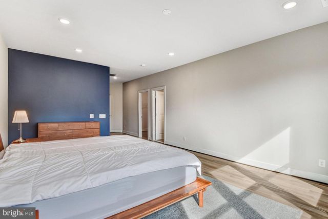 43199 DOGAN RIDGE PL, Centreville, VA 20120