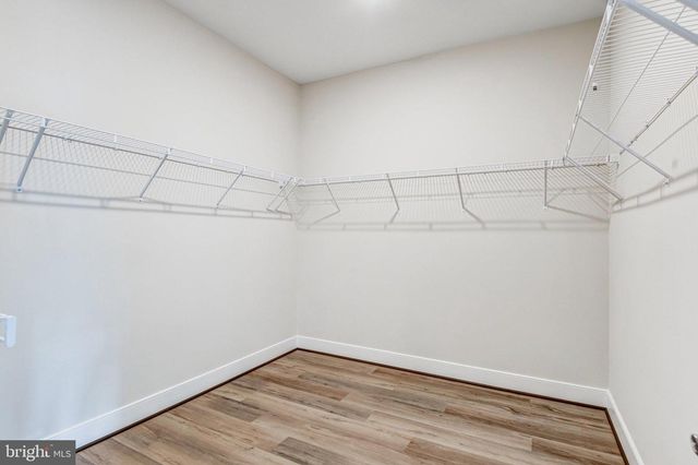 43199 DOGAN RIDGE PL, Centreville, VA 20120