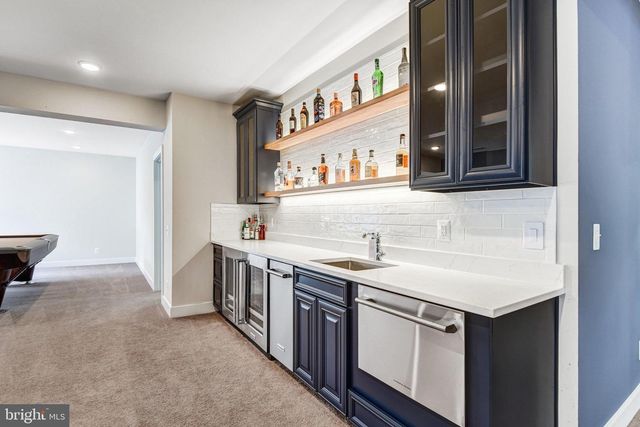 43199 DOGAN RIDGE PL, Centreville, VA 20120