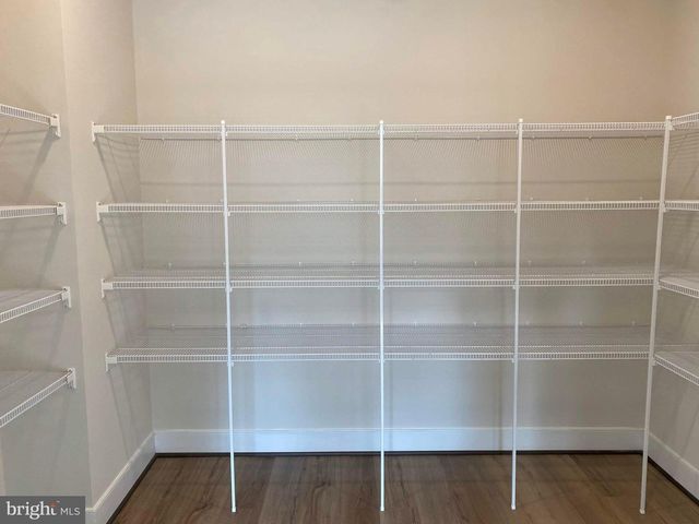 43199 DOGAN RIDGE PL, Centreville, VA 20120