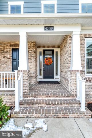 43199 DOGAN RIDGE PL, Centreville, VA 20120