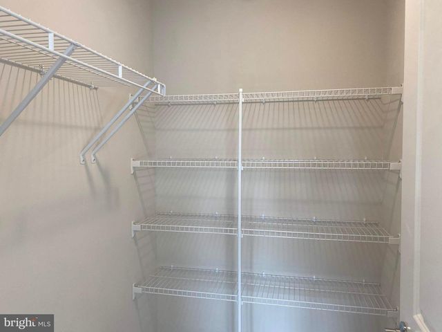 43199 DOGAN RIDGE PL, Centreville, VA 20120