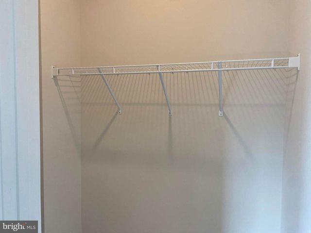 43199 DOGAN RIDGE PL, Centreville, VA 20120