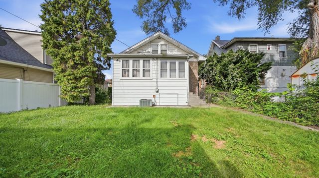 617 23rd Avenue, Bellwood, IL 60104