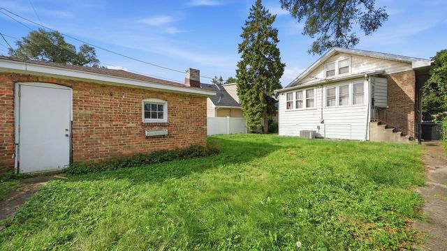 617 23rd Avenue, Bellwood, IL 60104