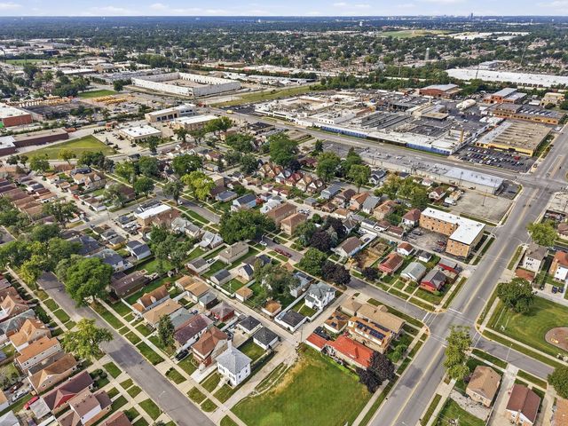 617 23rd Avenue, Bellwood, IL 60104