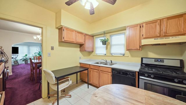 617 23rd Avenue, Bellwood, IL 60104