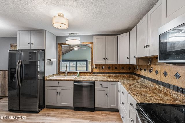 107 County Road 584, Englewood, TN 37329