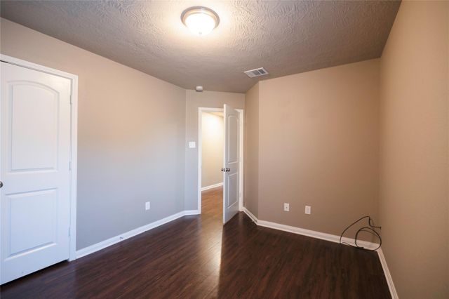 1909 Maize Court, Brenham, TX 77833