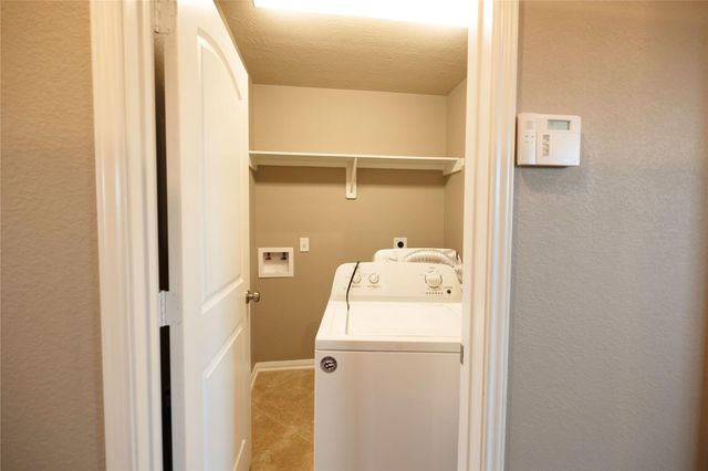 1909 Maize Court, Brenham, TX 77833