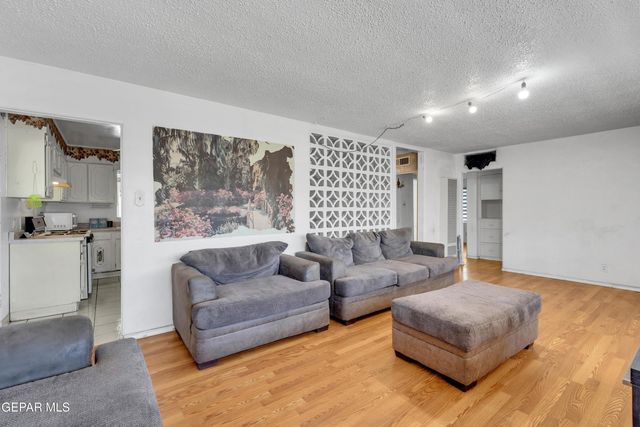 5013 Flower Drive, El Paso, TX 79905