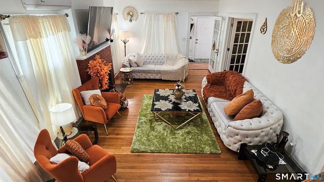 24 White Avenue, West Hartford, CT 06119