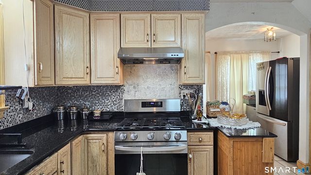 24 White Avenue, West Hartford, CT 06119