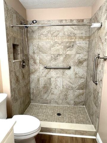 1005 RICKENBACKER DRIVE, Sun City Center, FL 33573