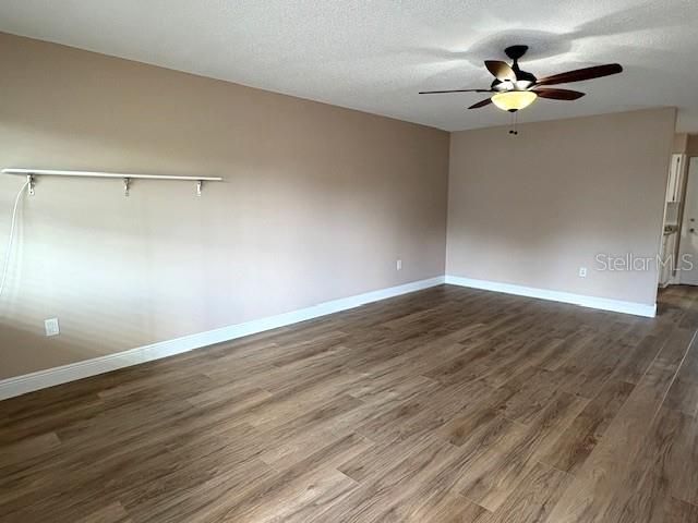 1005 RICKENBACKER DRIVE, Sun City Center, FL 33573