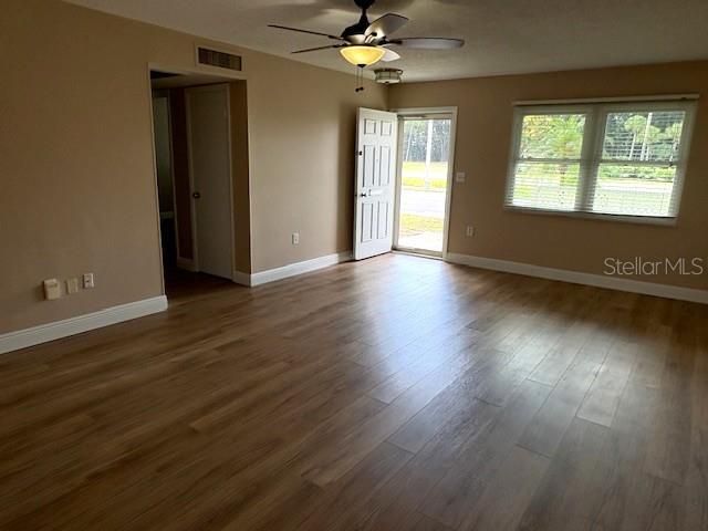 1005 RICKENBACKER DRIVE, Sun City Center, FL 33573
