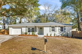 7652 Cherrywood Drive, North Charleston, SC 29418