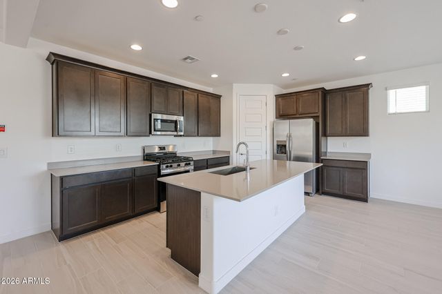 12034 W CALLE DE POMPAS Lane, Peoria, AZ 85383