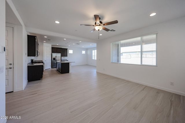 12034 W CALLE DE POMPAS Lane, Peoria, AZ 85383