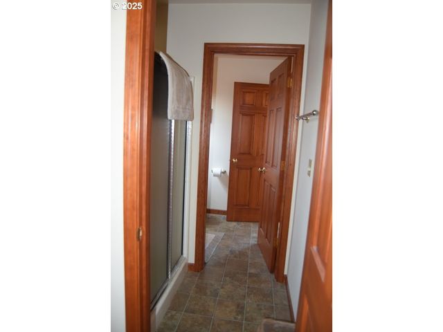 678 Road 20 Nw, Waterville, WA 98858