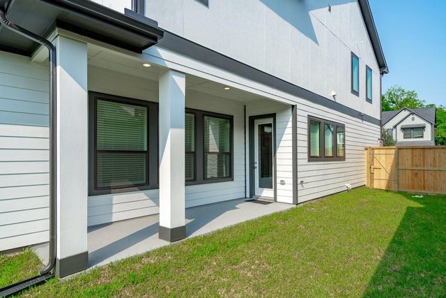 1511 Emma Lake Drive, Missouri City, TX 77459