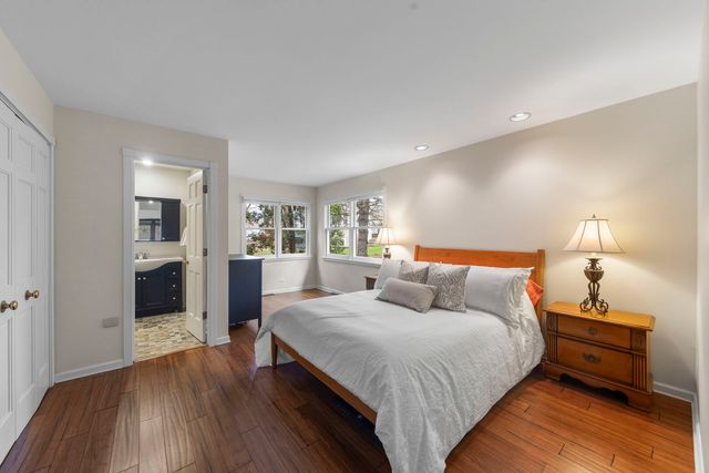 1205 E Bonner Road, Wauconda, IL 60084