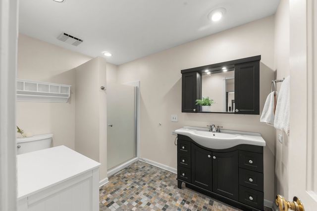 1205 E Bonner Road, Wauconda, IL 60084