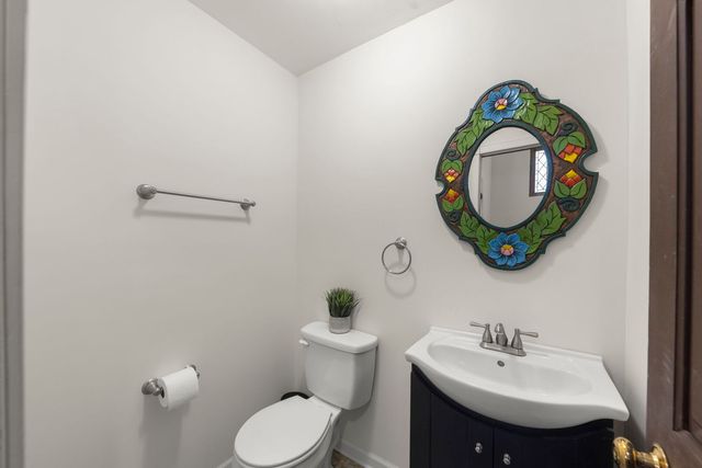 1205 E Bonner Road, Wauconda, IL 60084