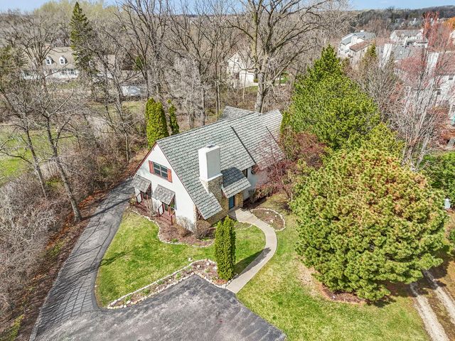 1205 E Bonner Road, Wauconda, IL 60084