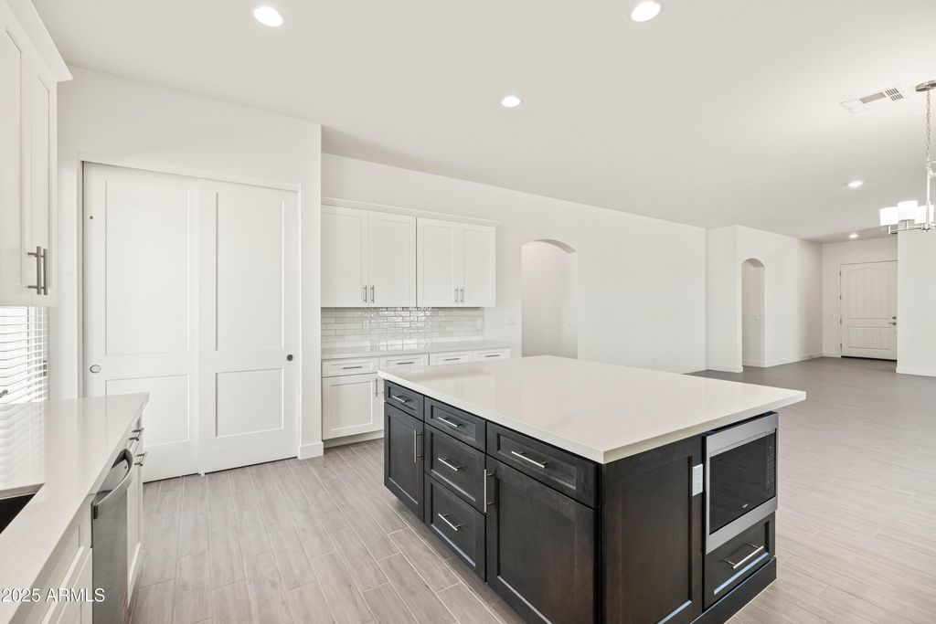 9375 W LIMESTONE MOUNTAIN Drive, Casa Grande, AZ 85194 — photo 5