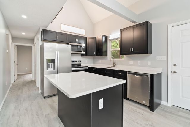 84 Clover Leaf Circle, Burnside, KY 42519