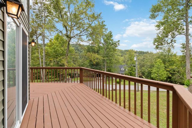 84 Clover Leaf Circle, Burnside, KY 42519